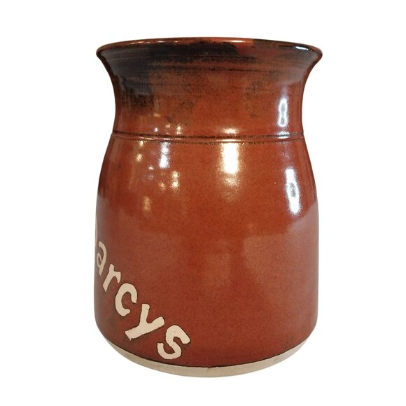 Molly Darcys 1944 Molly's Mug Club Large Pottery Cup - Picture 3 of 9